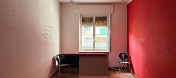 Apartamento de 2 dormitorios en Genoa, Italy No. 183055 14