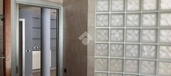 Apartamento de 2 dormitorios en Genoa, Italy No. 183055 19