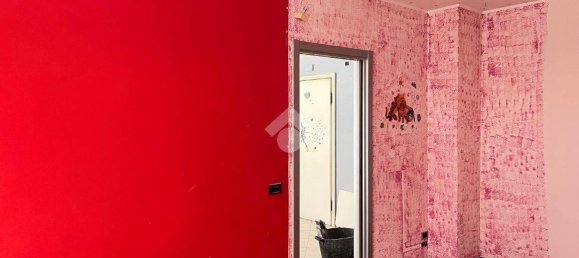 Apartamento de 2 dormitorios en Genoa, Italy No. 183055 16