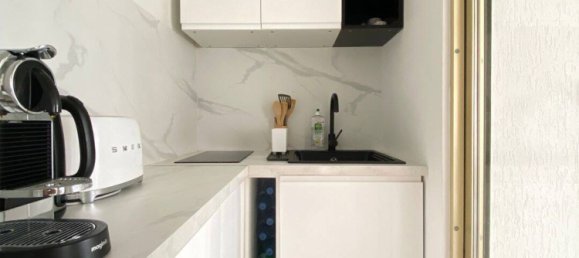 Studio à Cannes, France No. 328080 4