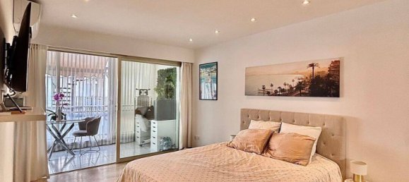 Studio à Cannes, France No. 328080 6