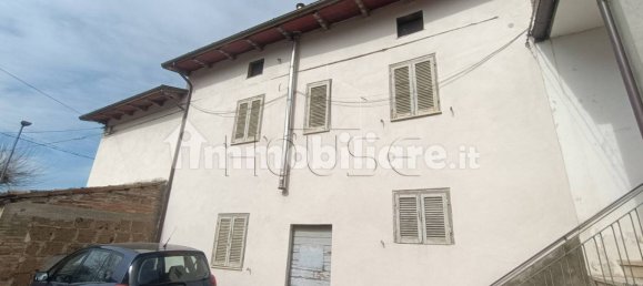 4 bedrooms Apartment in Città di Castello, Italy No. 51431 3