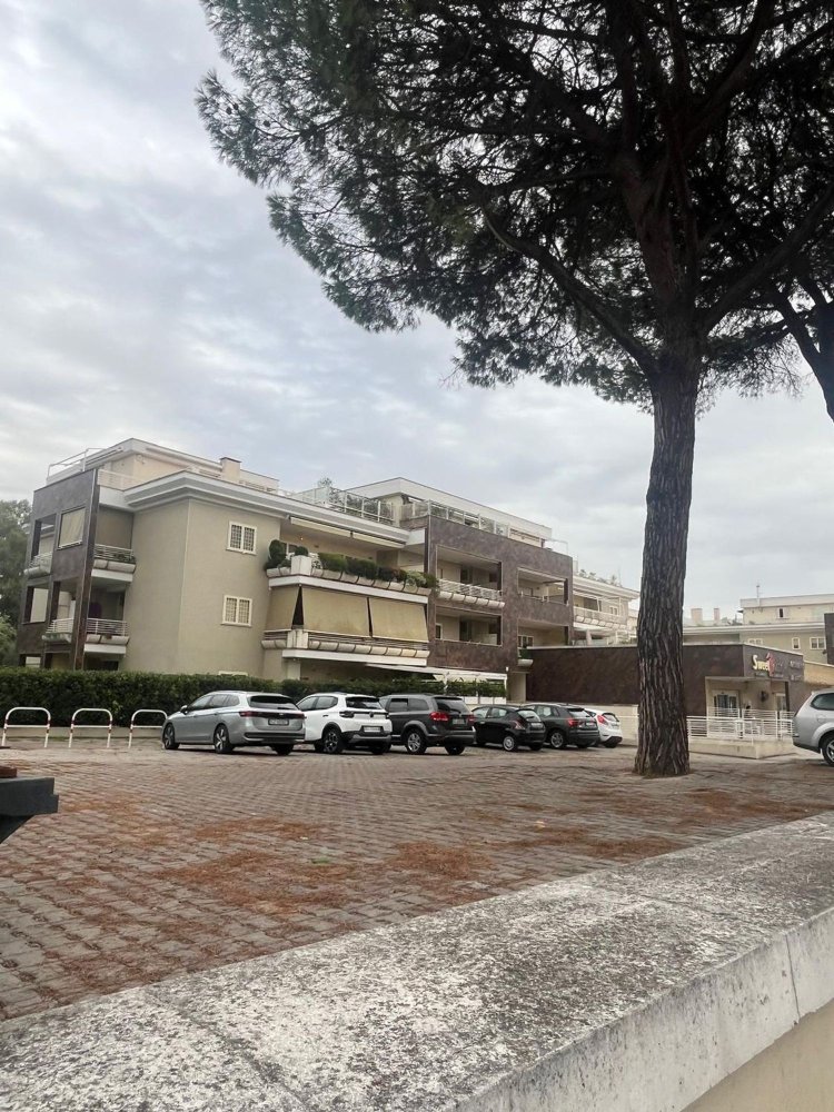 3 Schlafzimmer Wohnung in Rome, Italy, Nr. 401531