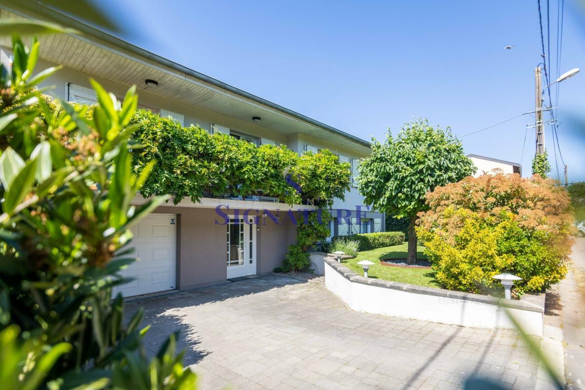 Casa de 4 dormitorios en Laquenexy, France No. 83354