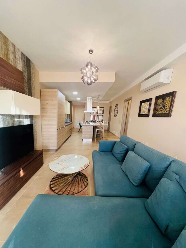 Квартира с 2 спальнями в Сан-Пауль-иль-Бахар, Мальта № 10946