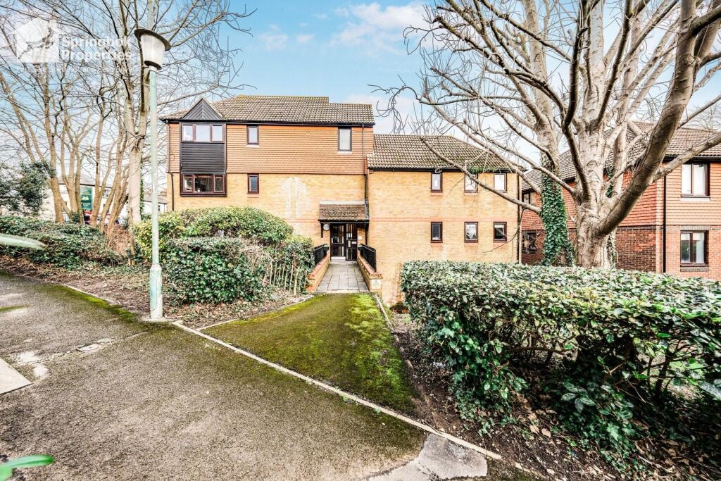 1 bedroom Apartment in Sutton, United Kingdom No. 2341