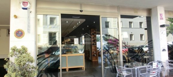 140m² Bar in Mahon, Spain No. 1987 4