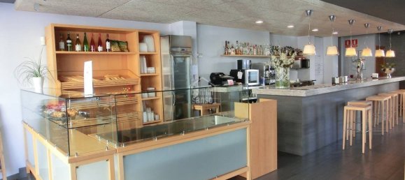 140m² Bar in Mahon, Spain No. 1987 8