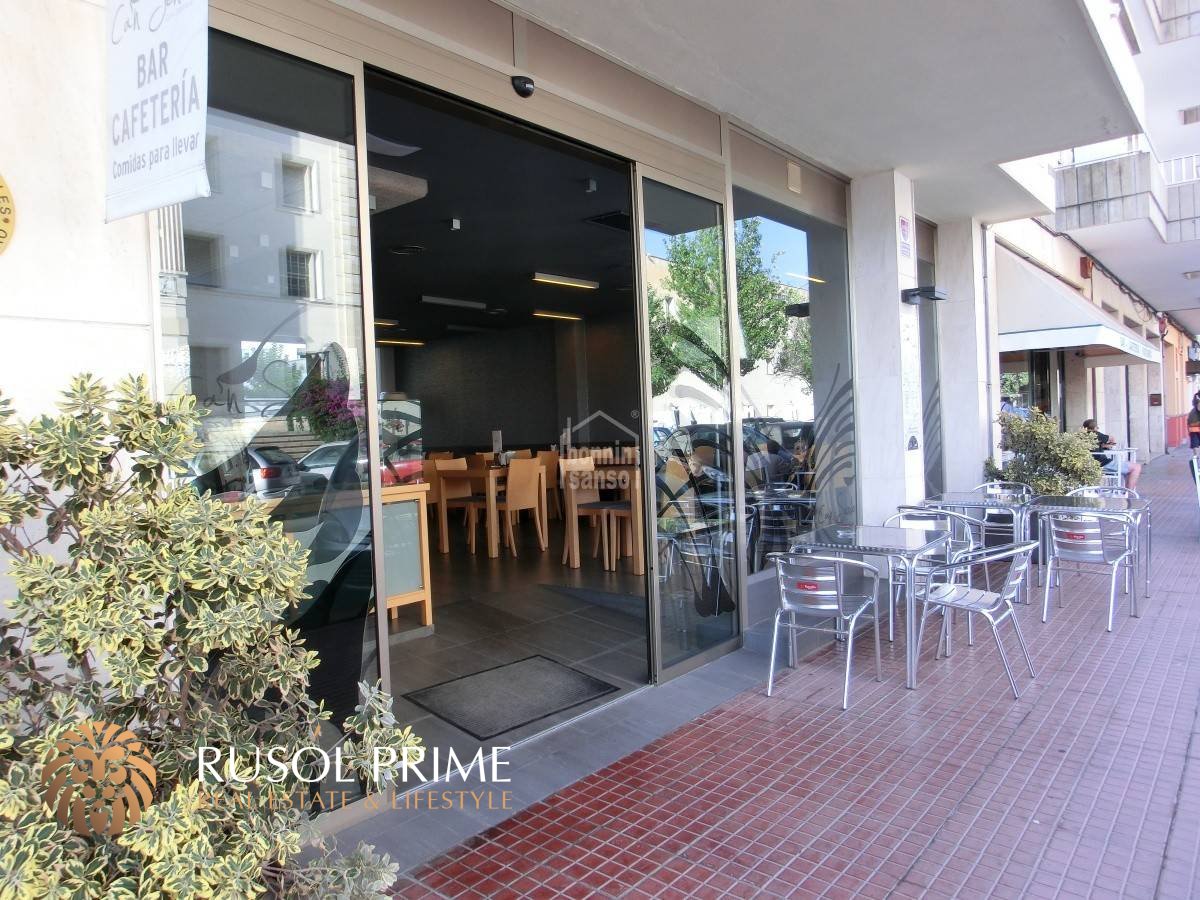 140m² Bar in Mahon, Spain No. 1987