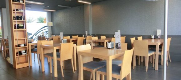 140m² Bar in Mahon, Spain No. 1987 7