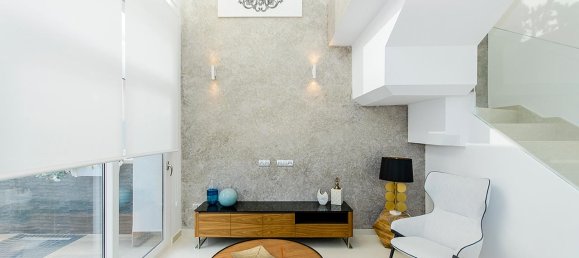 5 bedrooms Villa in Alicante, Spain No. 6323 7