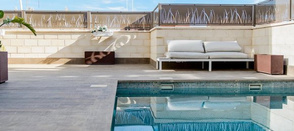 5 bedrooms Villa in Alicante, Spain No. 6323 3