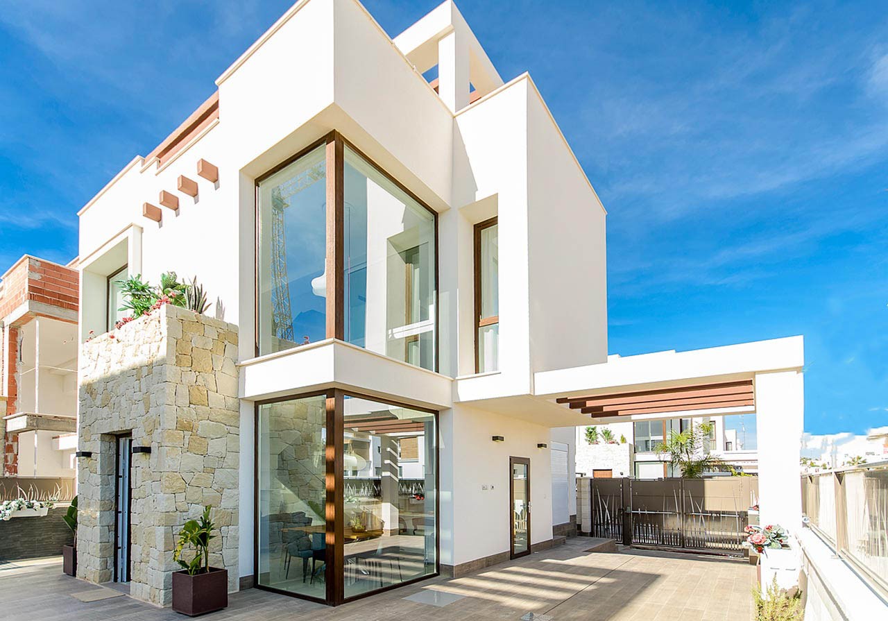 5 bedrooms Villa in Alicante, Spain No. 6323