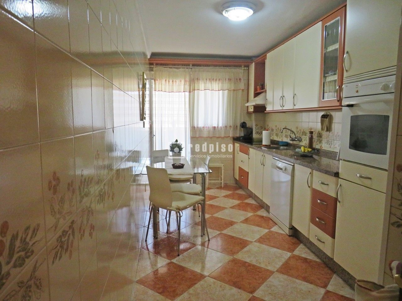 Apartamento de 3 dormitorios en Málaga, Spain No. 179674