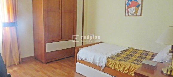 Apartamento de 3 dormitorios en Málaga, Spain No. 179674 11