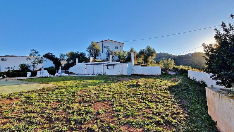 6 bedrooms House in Comares, Spain No. 230654