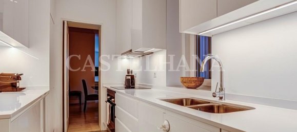 3 bedrooms Apartment in Lisbon, Portugal No. 121697 12