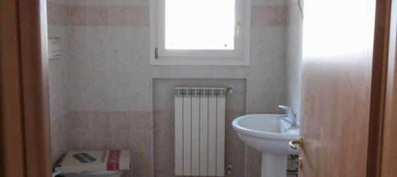 4-salle Appartement à Inzago, Italy No. 10559 28