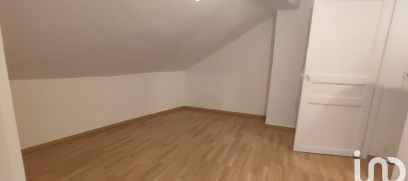 5 rooms Townhouse in Signy-l'Abbaye, France No. 52709 9