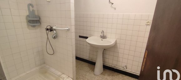 5 rooms Townhouse in Signy-l'Abbaye, France No. 52709 3