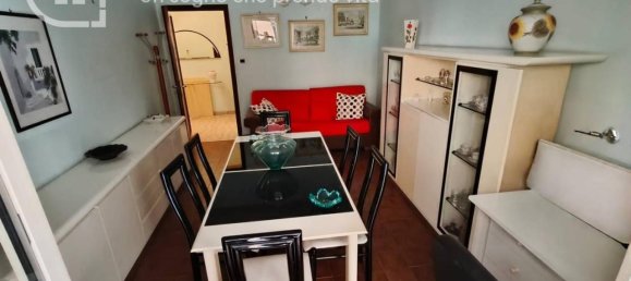 3-salle Appartement à Portici, Italy No. 26782 38