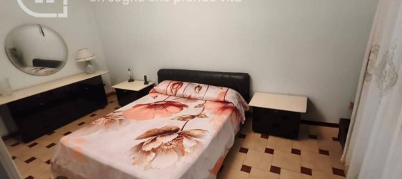 3-salle Appartement à Portici, Italy No. 26782 36