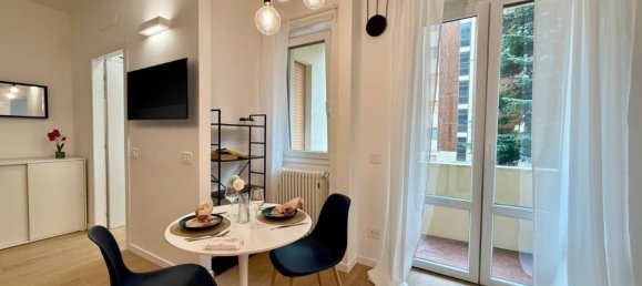1 bedroom Apartment in Milan, Italy No. 323487 4