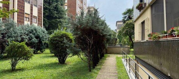 1 bedroom Apartment in Milan, Italy No. 323487 28