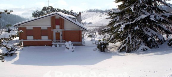 Вилла с 4 спальнями в Виньяле Монферрато, Италия № 317338 33