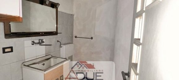 5 rooms House in Adrano, Italy No. 90862 3