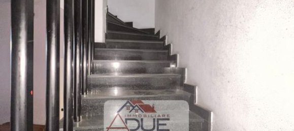 5 rooms House in Adrano, Italy No. 90862 13