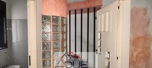 5 rooms House in Adrano, Italy No. 90862 8