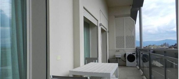 4 rooms Penthouse in Florence, Italy No. 131902 7