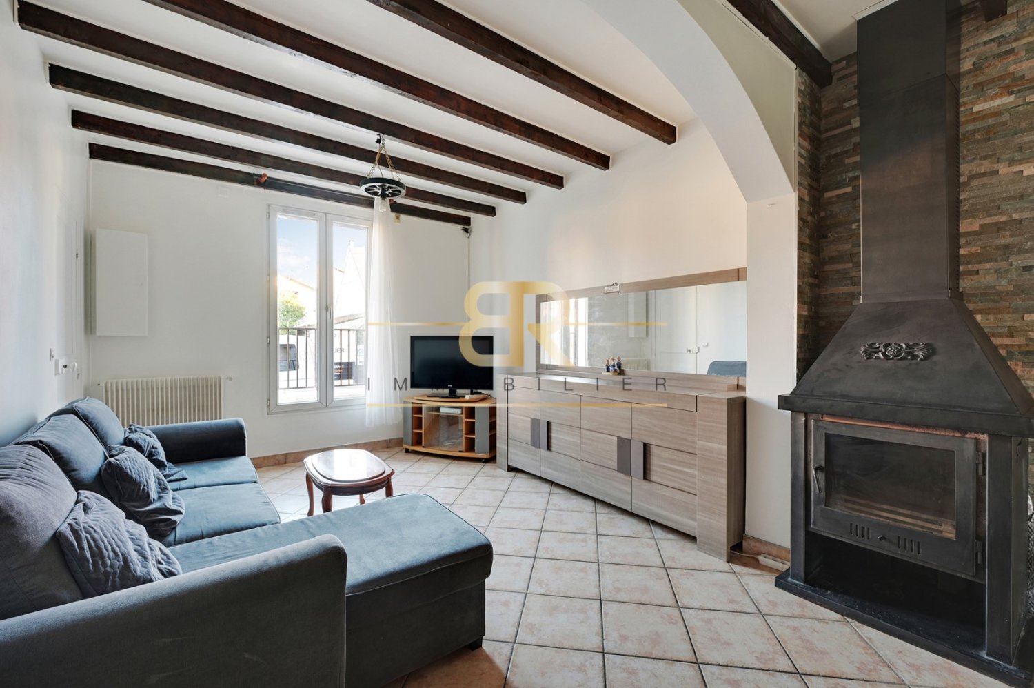 3 bedrooms Villa in Saint-Denis, France No. 115725