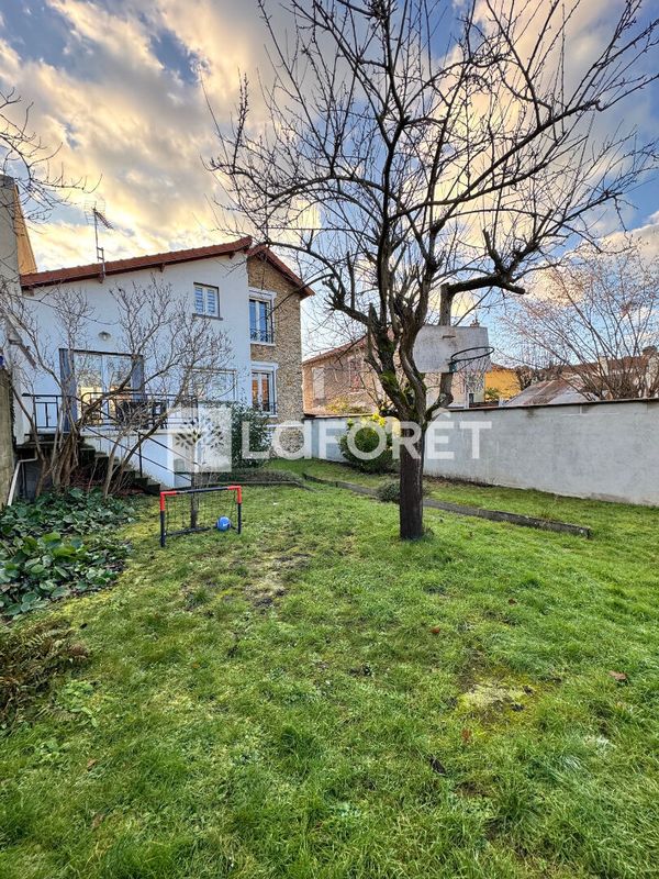 4 chambres Maison à Les Pavillons-sous-Bois, France No. 169796