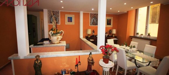 5-salle Appartement à Lucca, Italy No. 177689 2