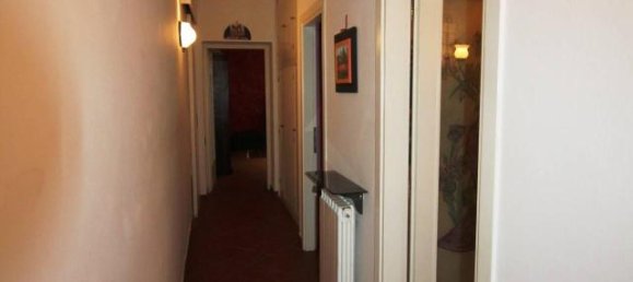 5-salle Appartement à Lucca, Italy No. 177689 24