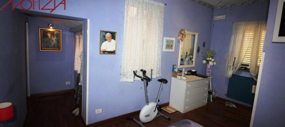 5-salle Appartement à Lucca, Italy No. 177689 20