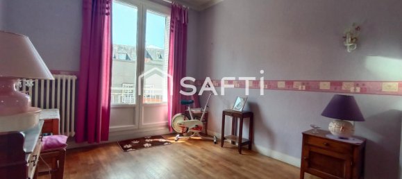 2 bedrooms Apartment in Vire, France No. 328767 6