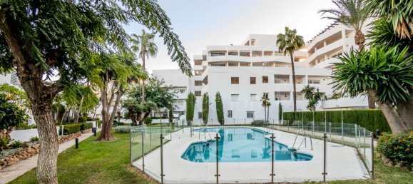 Ático de 2 dormitorios en Marbella, Spain No. 126547 3