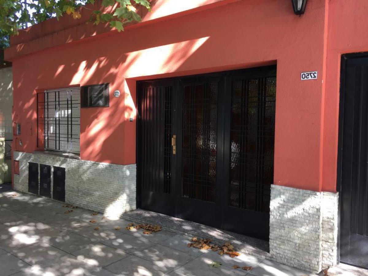 2 bedrooms House in Buenos Aires, Argentina No. 70731