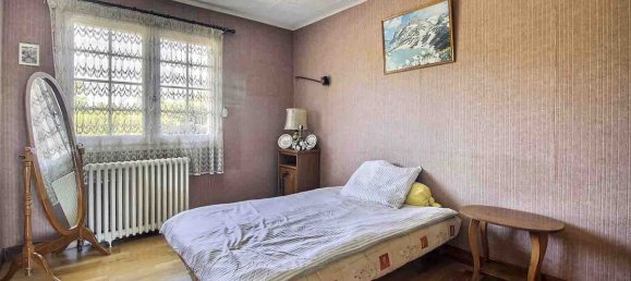 Casa de 3 dormitorios en Montcresson, France No. 322691 9