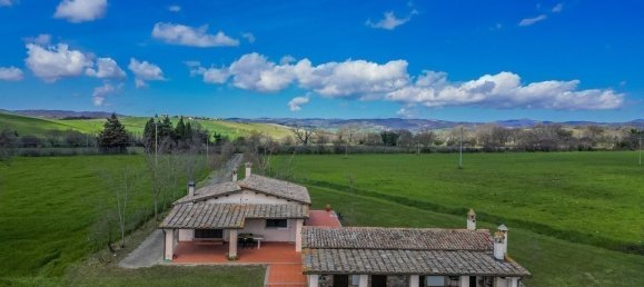 2 Schlafzimmer Villa in Manciano, Italy, Nr. 65997 8