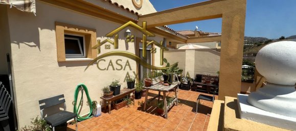 3 bedrooms Penthouse in Velez-Malaga, Spain No. 166179 3