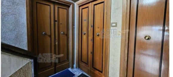 3 rooms Apartment in Rome, Italy No. 194642 10