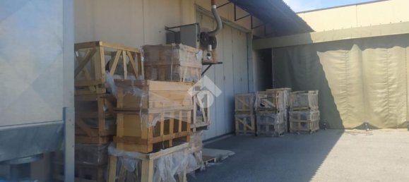 1300m² Warehouse in Montello, Italy No. 128930 5