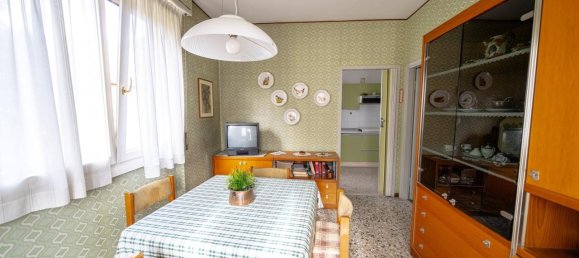 5 rooms Apartment in Sondrio, Italy No. 111706 23