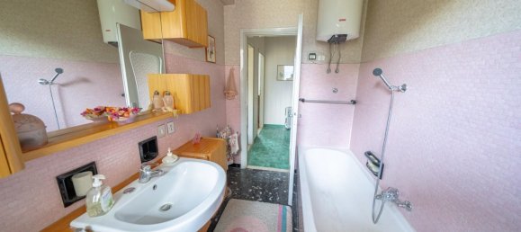 5 rooms Apartment in Sondrio, Italy No. 111706 44