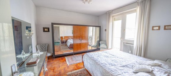 5 rooms Apartment in Sondrio, Italy No. 111706 37