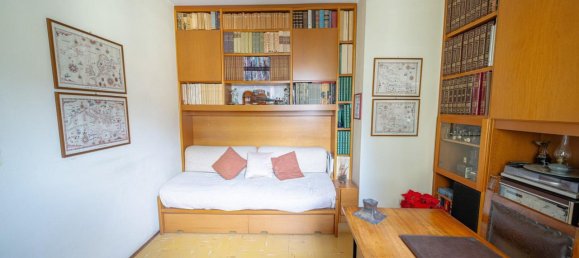 5 rooms Apartment in Sondrio, Italy No. 111706 43